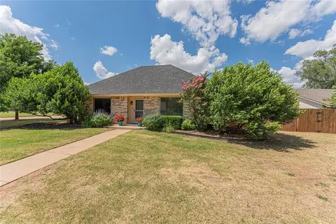 3921 Knob Hill Ct, Norman, OK 73072 photo 31