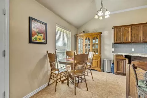 4500 Eagle Owl Dr, Norman, OK 73072 photo 12