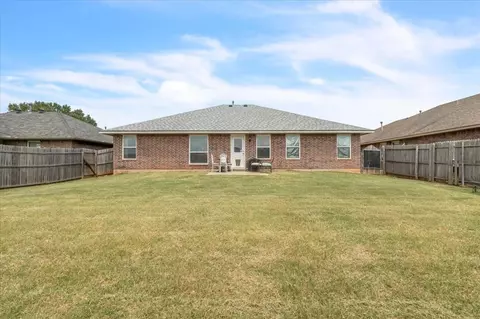 4500 Eagle Owl Dr, Norman, OK 73072 photo 27