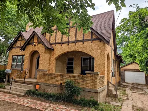 315 W Filmore St, Mangum, OK 73554