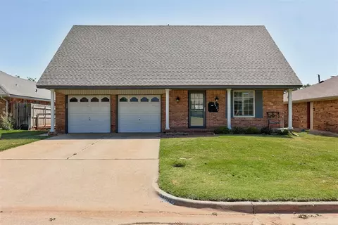 3420 Oak Grove Dr, Midwest City, OK 73110