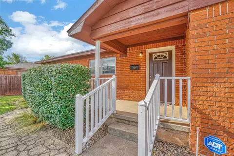 820 E Sycamore Ave, Altus, OK 73521 photo 5