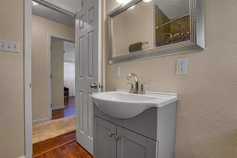 820 E Sycamore Ave, Altus, OK 73521 photo 22