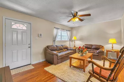 820 E Sycamore Ave, Altus, OK 73521 photo 6