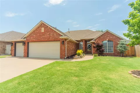 4001 Scissortail Dr, Yukon, OK 73099
