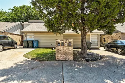 200 Woodman Dr, Midwest City, OK 73110