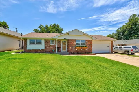 1224 Sunvalley Dr, Midwest City, OK 73110