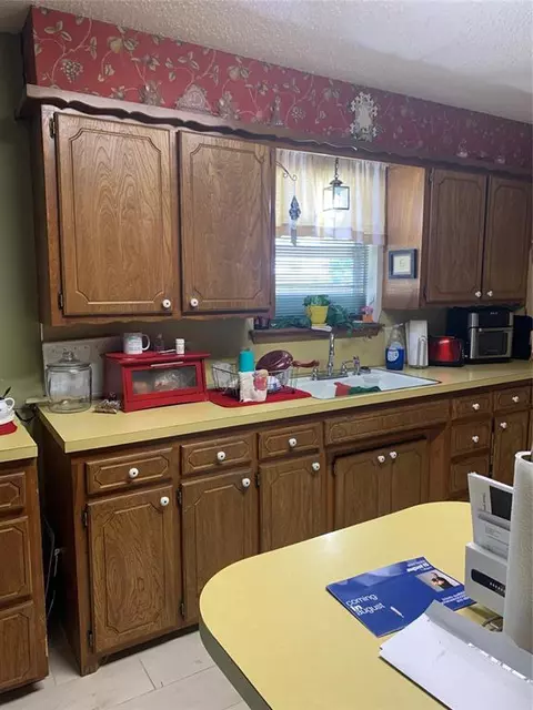 610 N 3rd St, Mountain View, OK 73062 photo 22
