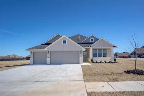 1402 Buckhorn Pl, Tuttle, OK 73089