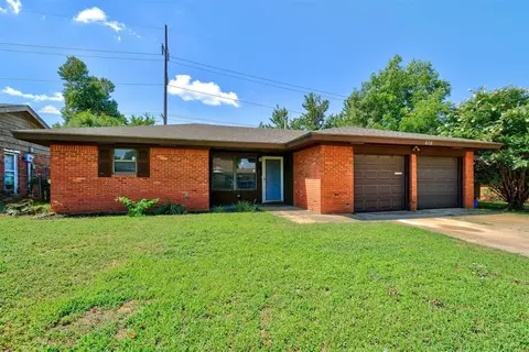 616 Ridgecrest Rd, Edmond, OK 73013