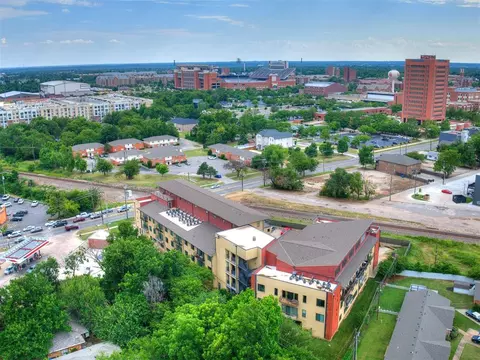 401 E Boyd St #308, Norman, OK 73069 photo 2