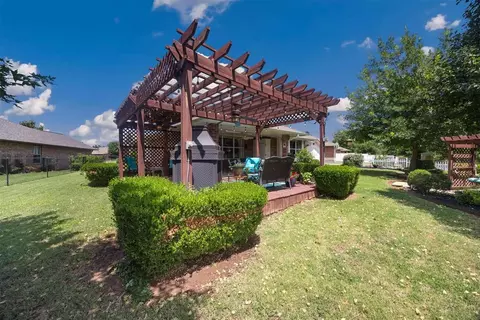 2104 Fair Meadow Dr, Edmond, OK 73003 photo 46