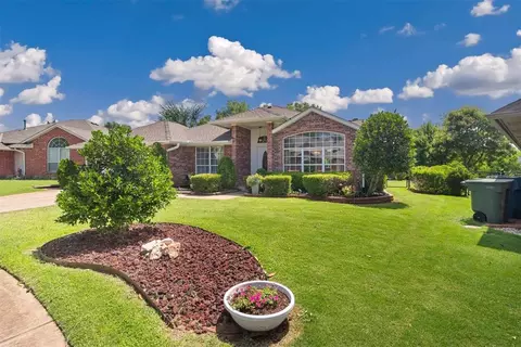 2104 Fair Meadow Dr, Edmond, OK 73003 photo 2