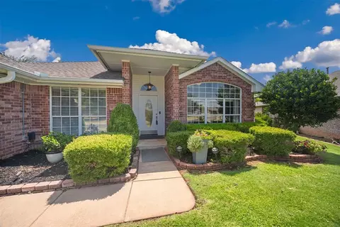 2104 Fair Meadow Dr, Edmond, OK 73003 photo 3