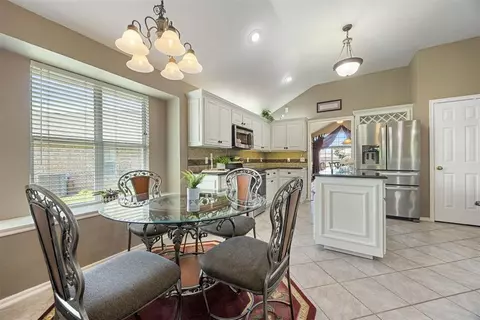2104 Fair Meadow Dr, Edmond, OK 73003 photo 18