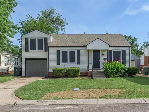 309 Ercoupe Dr, Midwest City, OK 73110