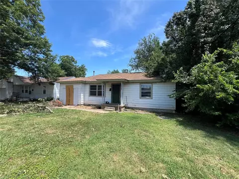 2008 Turner Dr, Midwest City, OK 73110