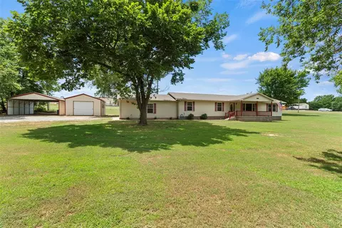 202 S Carey St, Asher, OK 74826