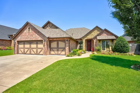 305 NW 155th St, Edmond, OK 73013