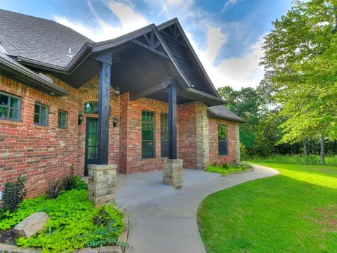 4708 E 4th St, Cushing, OK 74023 photo 6