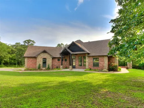 4708 E 4th St, Cushing, OK 74023 photo 3