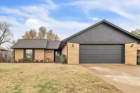 2700 Greenfield Dr, Edmond, OK 73012