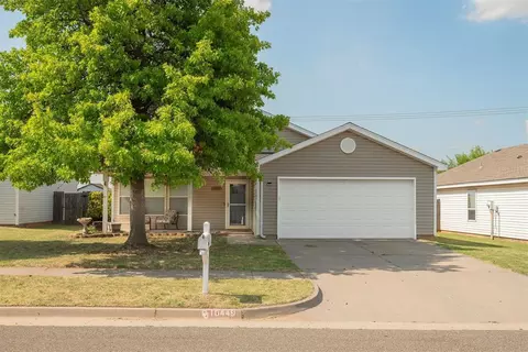 10449 Aberdeen Dr, Yukon, OK 73099