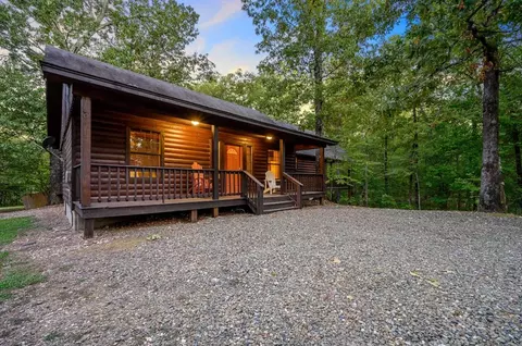 208 Redfin Ln, Broken Bow, OK 74728