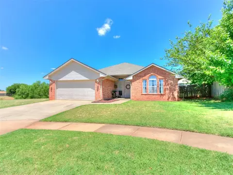 601 Shadowlake Rd, Norman, OK 73071 photo 4