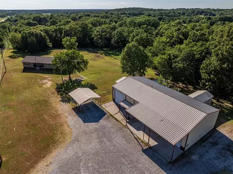 372026 W 56 Hwy, Okemah, OK 74859