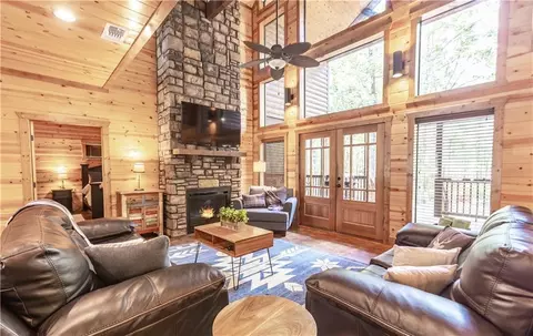 43 Catfish Ct, Broken Bow, OK 74728 photo 3