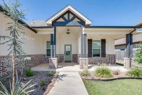 10613 Wild Horse Creek Dr, Yukon, OK 73099