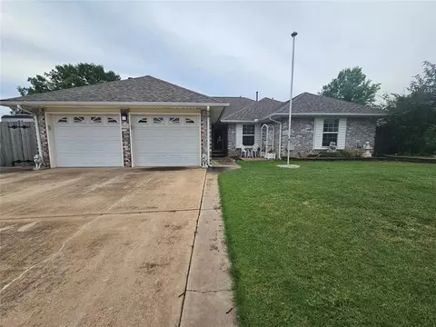 500 Ember Glow, Moore, OK 73160