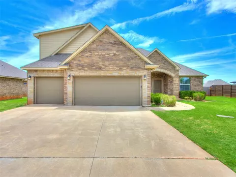 2116 Heavenly Dr, Edmond, OK 73012