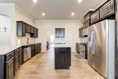 20815 Colony Ave, Harrah, OK 73045