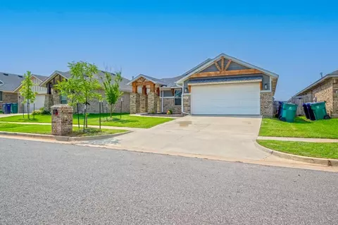6704 NW 154th St, Edmond, OK 73013