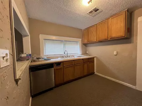 405 E Comanche Ave, Mcalester, OK 74501 photo 3