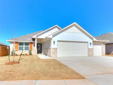 11025 SW 35th Ter, Yukon, OK 73099