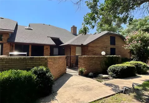 1899 Saddleback Blvd #12, Norman, OK 73072