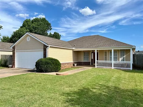 1020 Pinecrest St, Norman, OK 73071 photo 1