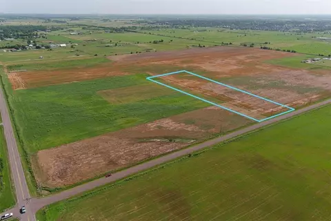 W Rock Creek Road, Norman, OK 73072