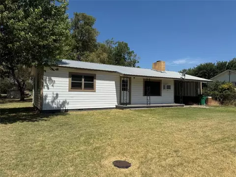 305 N Ada St, Granite, OK 73547