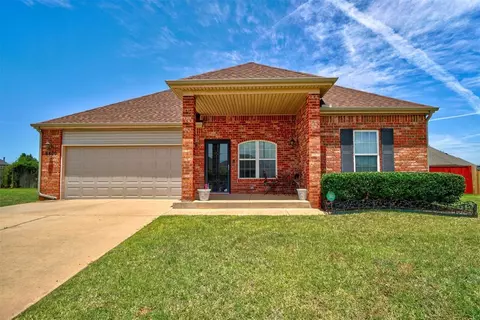 6800 Old Glory Ln, Oklahoma City, OK 73135