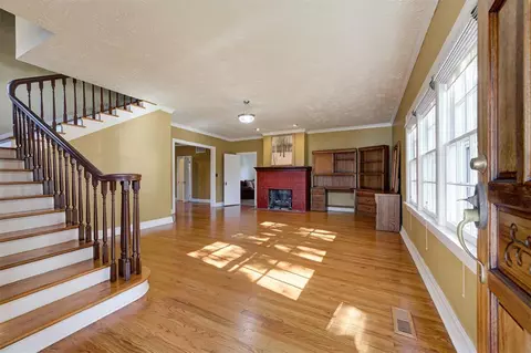 129 E Acres St, Norman, OK 73069 photo 5