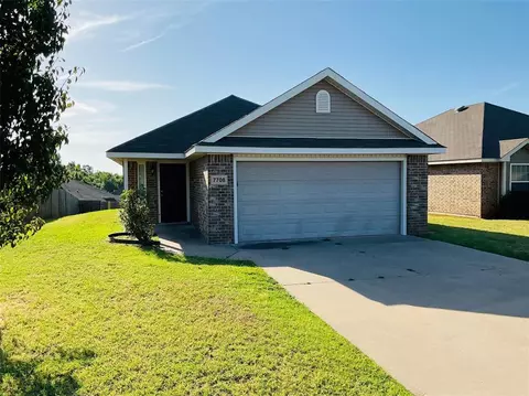 7708 Sunny Pointe Ln, Oklahoma City, OK 73135