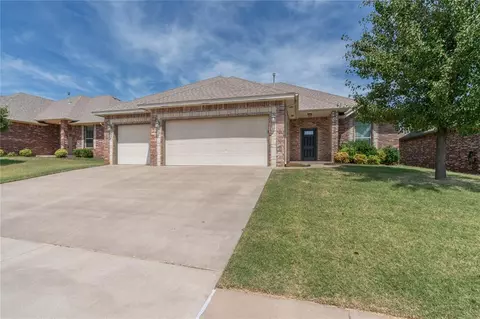 700 Kearny Ln, Yukon, OK 73099