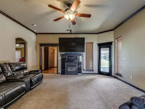 2517 SE 12th St, Moore, OK 73160 photo 6