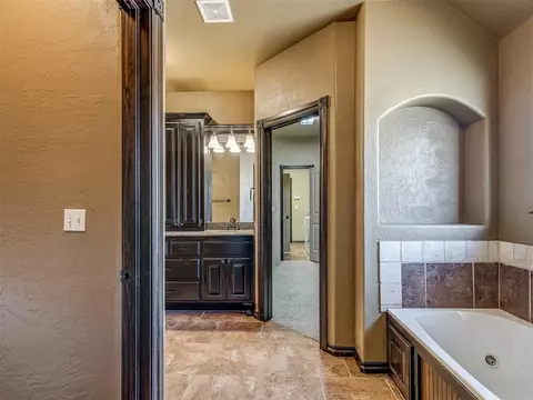 2517 SE 12th St, Moore, OK 73160 photo 15