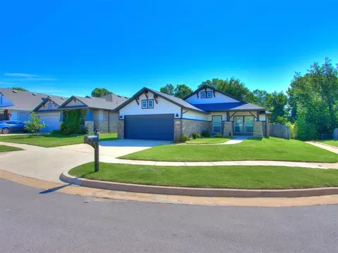 460 Nest Cir, Yukon, OK 73099