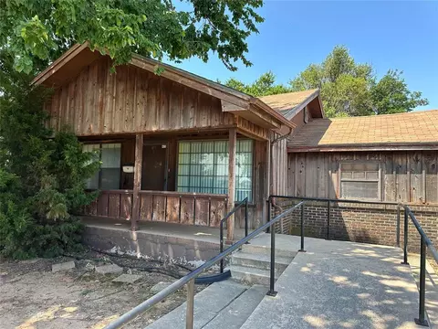 1132 Maple St, Altus, OK 73521 photo 5